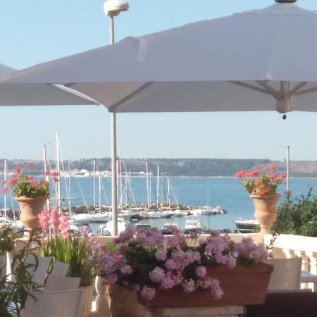 Antico Palazzo Spinola Bed & Breakfast Gallipoli Exterior foto
