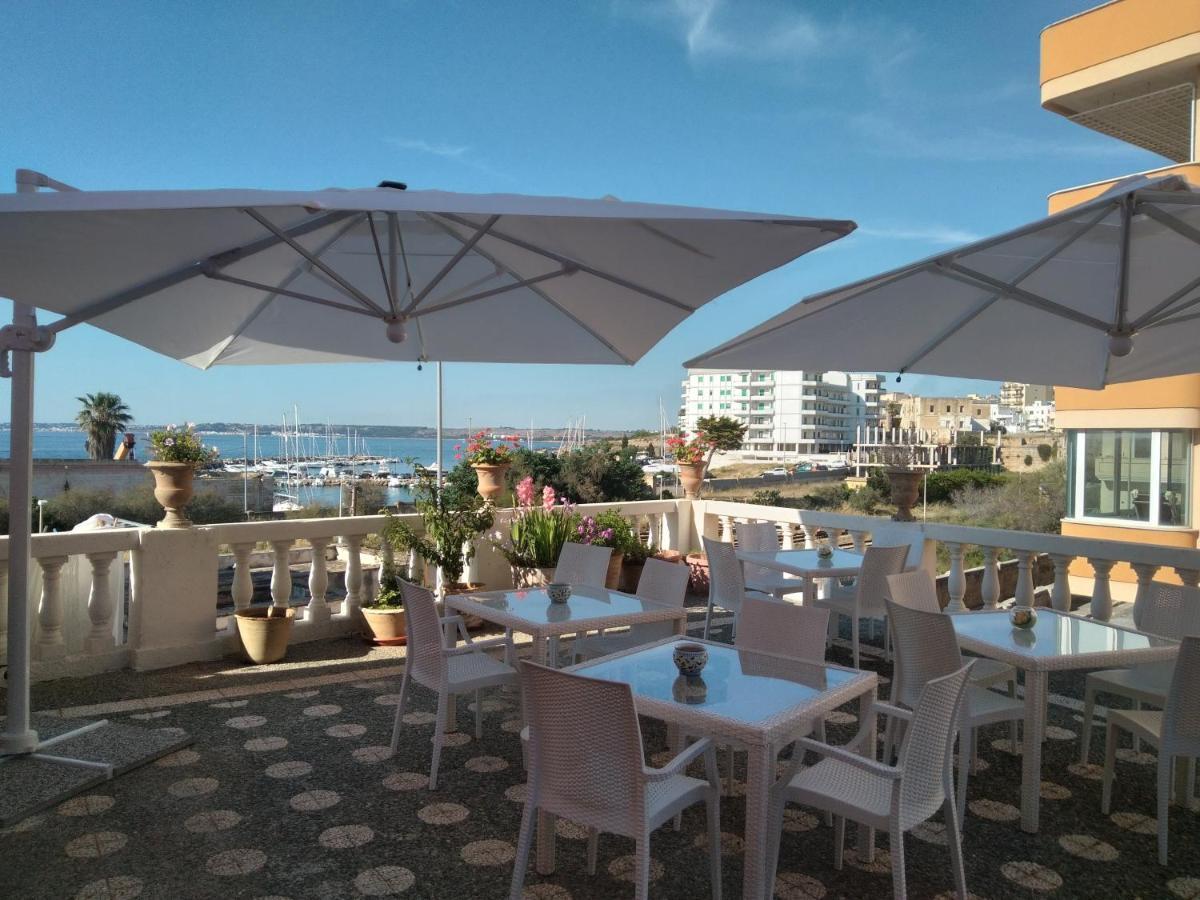 Antico Palazzo Spinola Bed & Breakfast Gallipoli Exterior foto