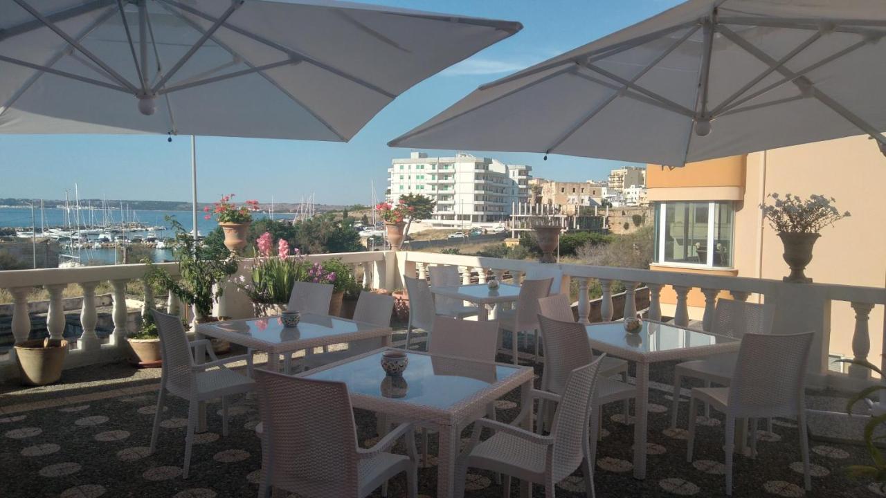 Antico Palazzo Spinola Bed & Breakfast Gallipoli Exterior foto