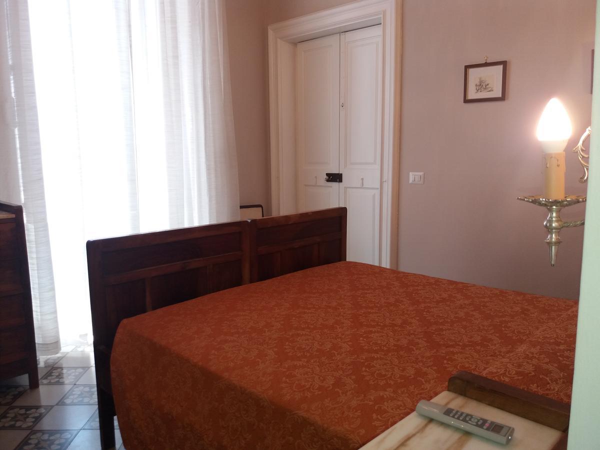 Antico Palazzo Spinola Bed & Breakfast Gallipoli Exterior foto
