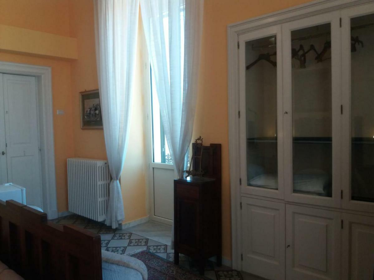 Antico Palazzo Spinola Bed & Breakfast Gallipoli Exterior foto