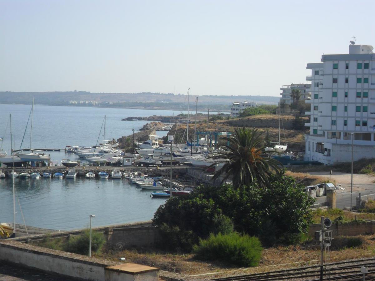 Antico Palazzo Spinola Bed & Breakfast Gallipoli Exterior foto