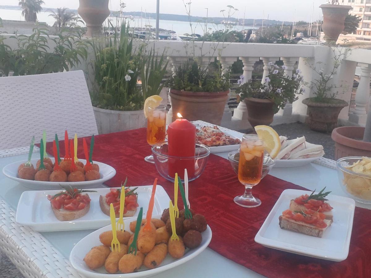 Antico Palazzo Spinola Bed & Breakfast Gallipoli Exterior foto